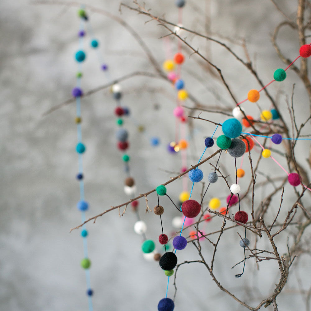POM GARLAND