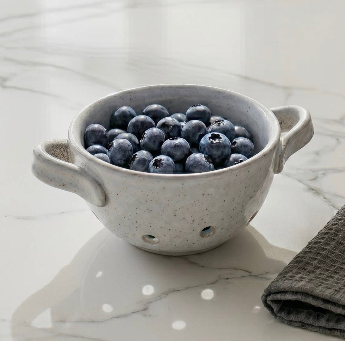 BERRY BOWL COLANDER