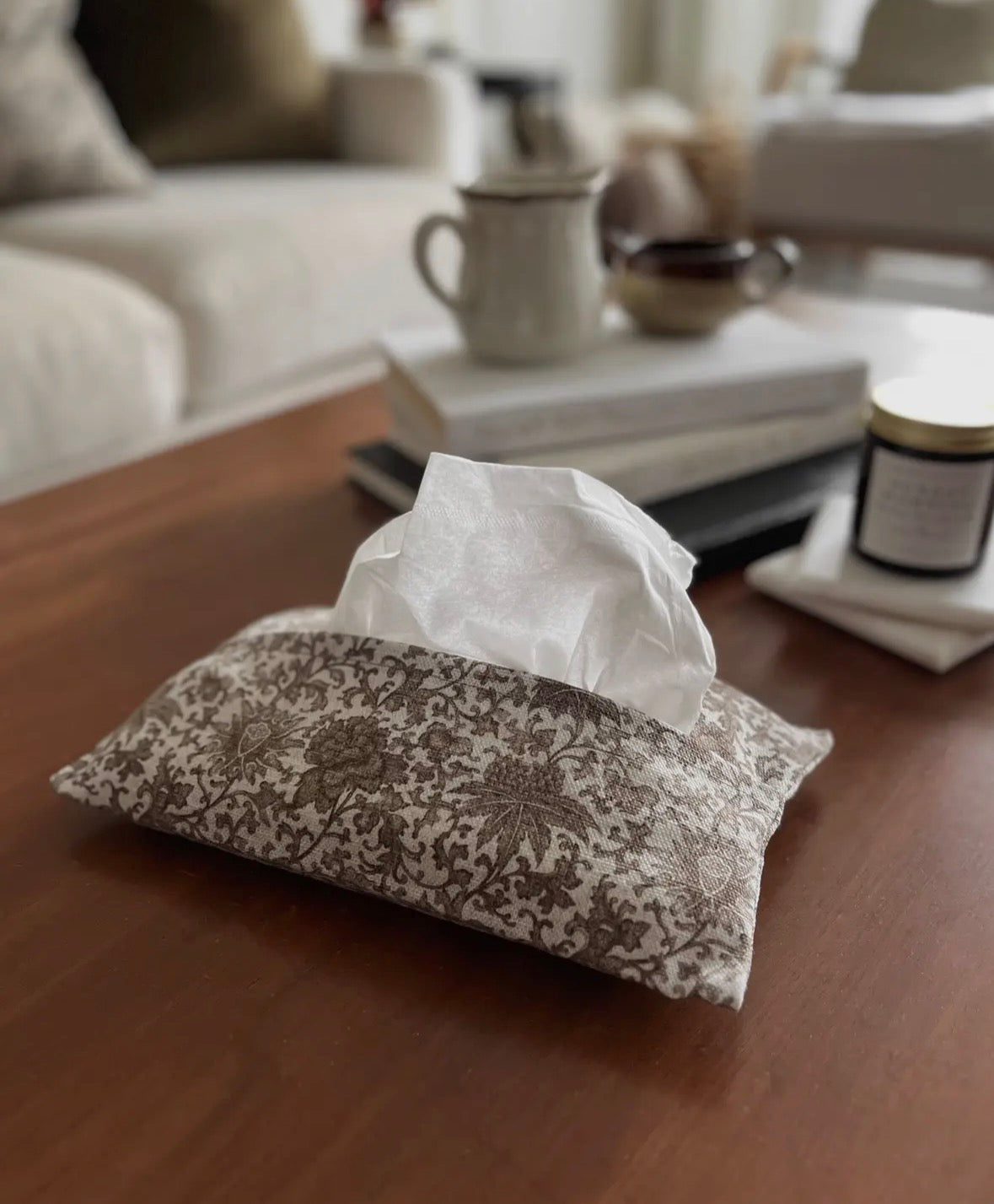 FABRIC TISSUE HOLDER