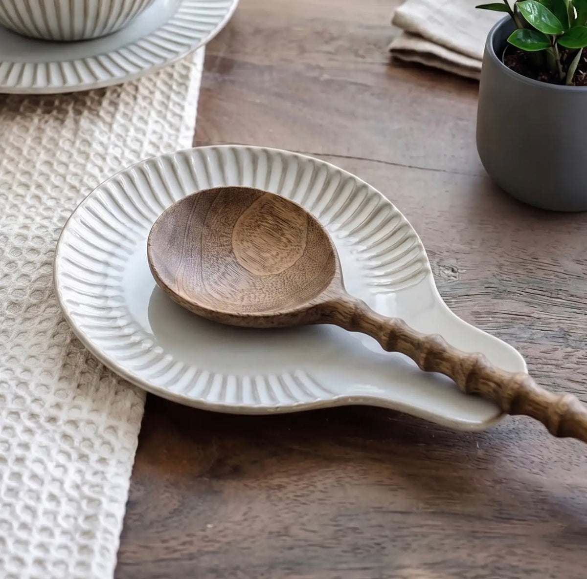 STONEWARE SPOON REST