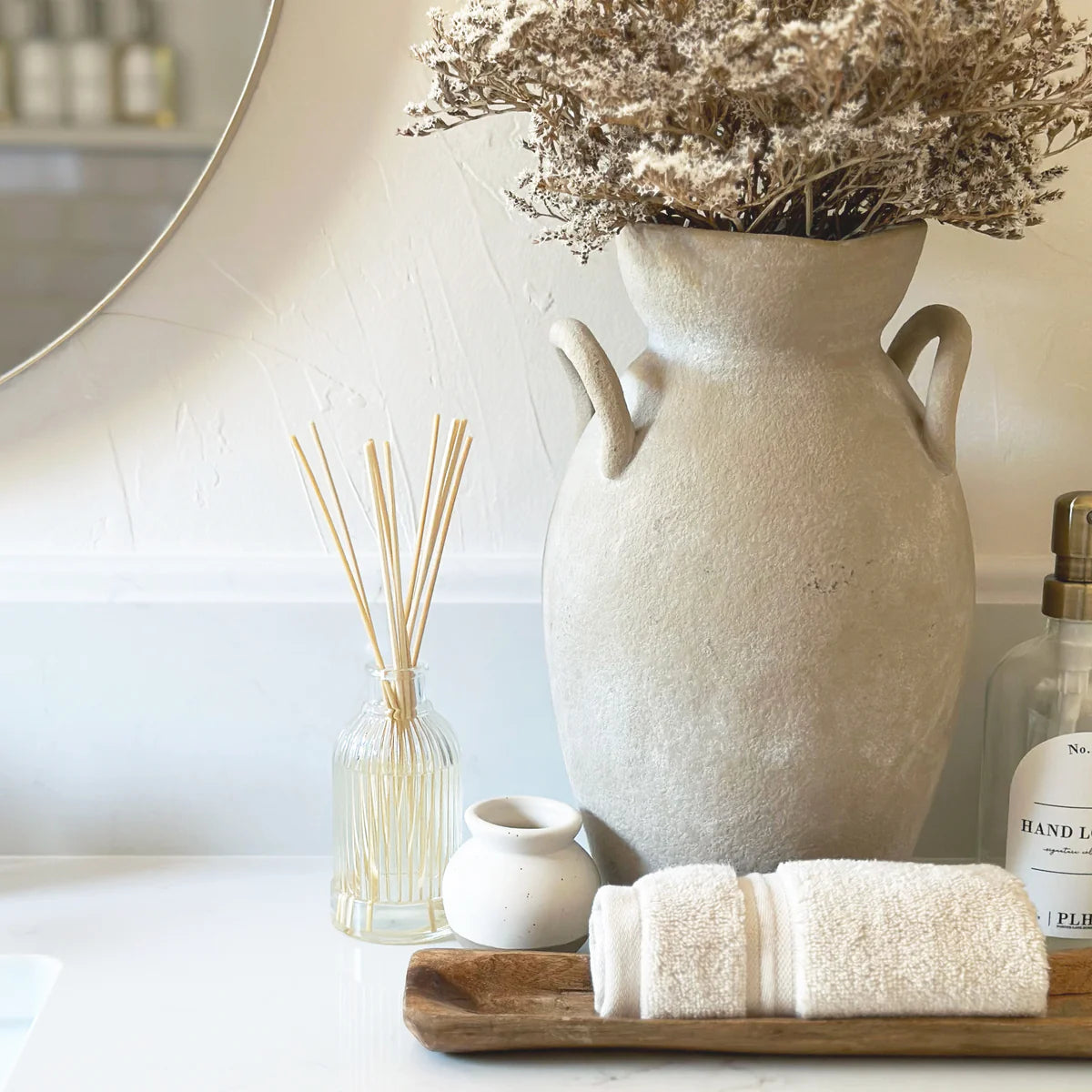 BERGAMOT + MAHOGANY REED DIFFUSER