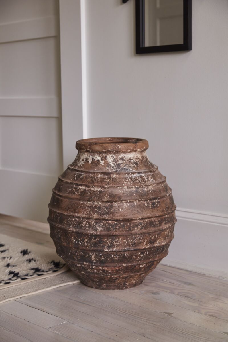 RUSTIC RUST VASE